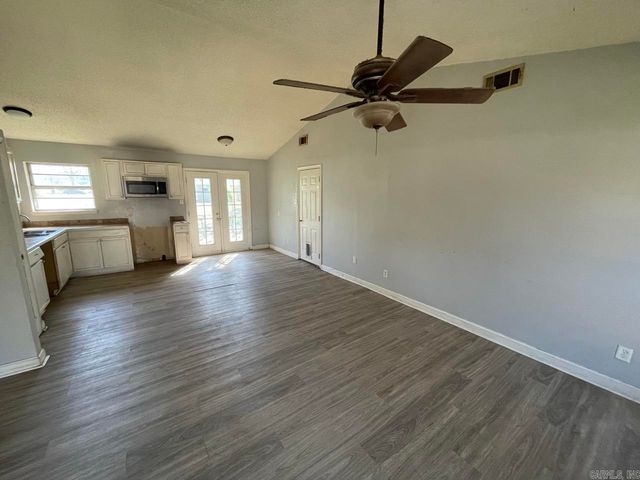 16 Meadowlark Drive, Cabot, AR 72023