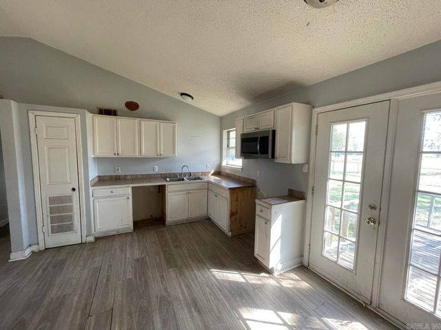 16 Meadowlark Drive, Cabot, AR 72023