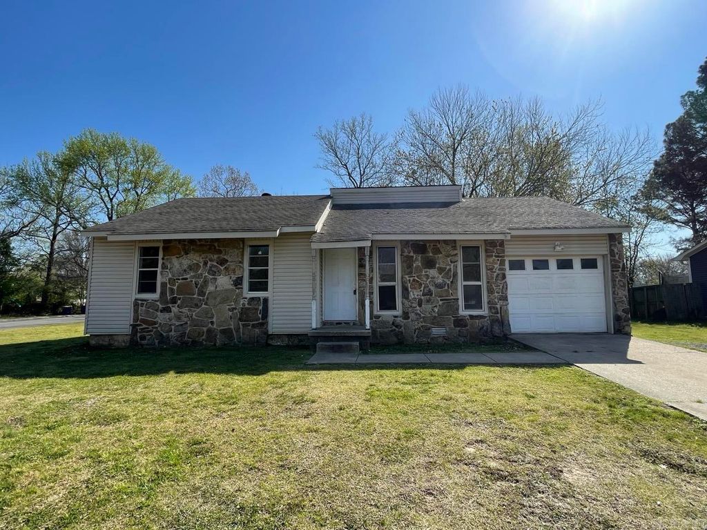 16 Meadowlark Drive, Cabot, AR 72023