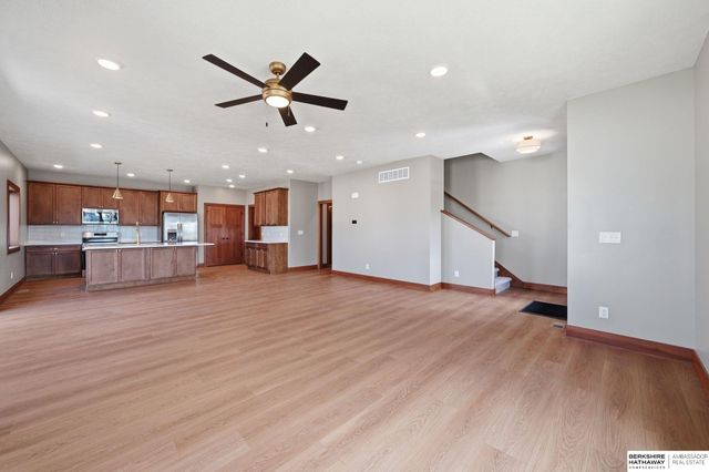 9508 Far Niente Lane, Lincoln, NE 68526