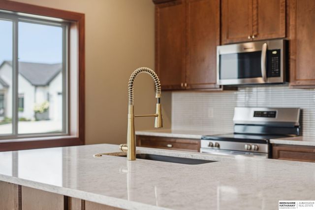9508 Far Niente Lane, Lincoln, NE 68526
