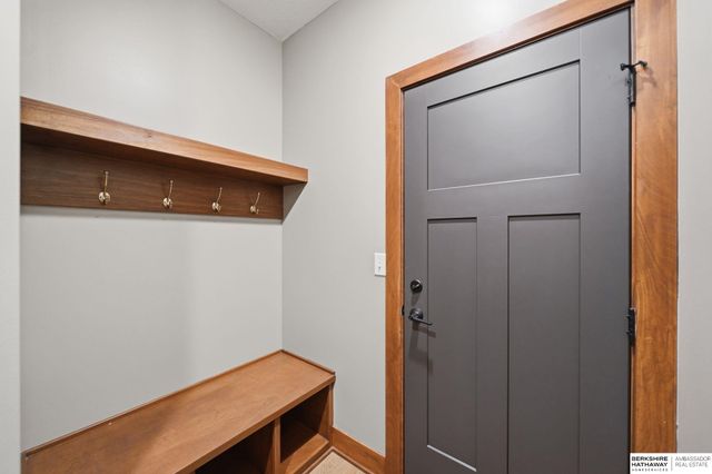 9508 Far Niente Lane, Lincoln, NE 68526