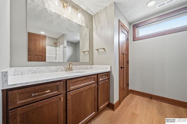 9508 Far Niente Lane, Lincoln, NE 68526