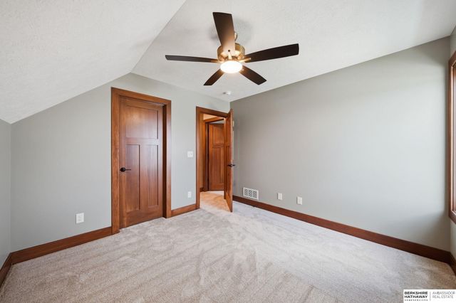 9508 Far Niente Lane, Lincoln, NE 68526
