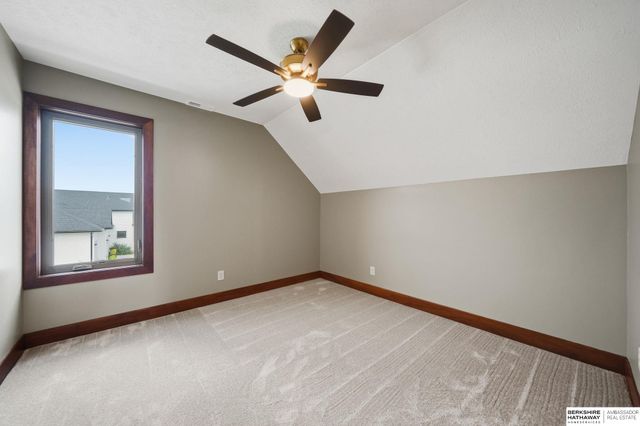 9508 Far Niente Lane, Lincoln, NE 68526