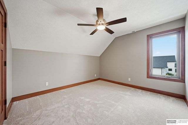 9508 Far Niente Lane, Lincoln, NE 68526