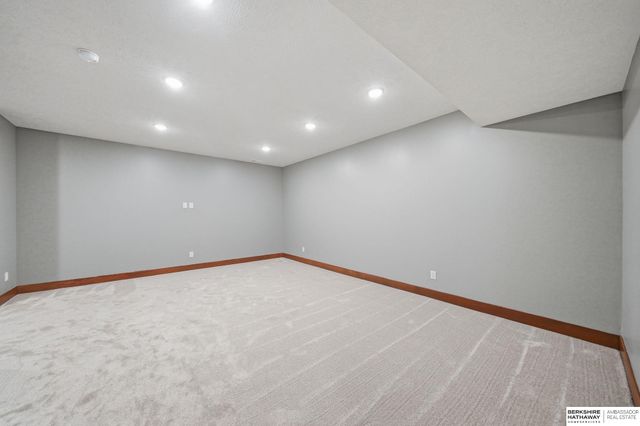 9508 Far Niente Lane, Lincoln, NE 68526