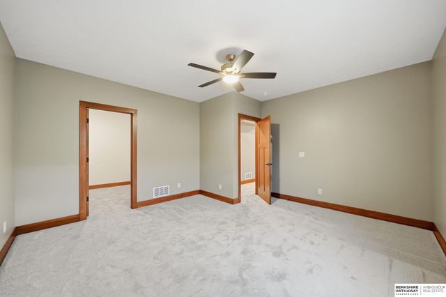 9508 Far Niente Lane, Lincoln, NE 68526