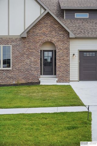 9508 Far Niente Lane, Lincoln, NE 68526