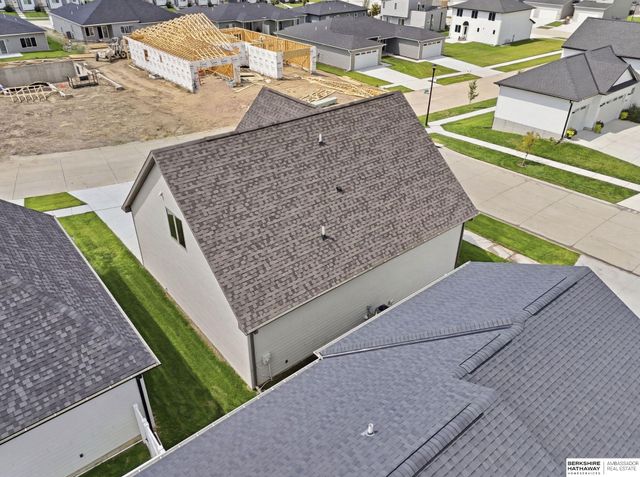 9508 Far Niente Lane, Lincoln, NE 68526