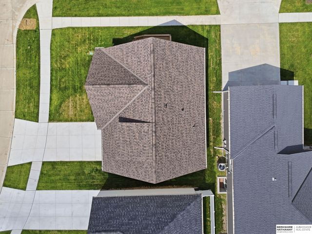 9508 Far Niente Lane, Lincoln, NE 68526