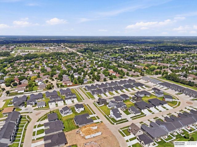 9508 Far Niente Lane, Lincoln, NE 68526