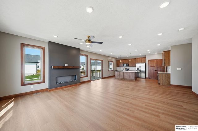 9508 Far Niente Lane, Lincoln, NE 68526