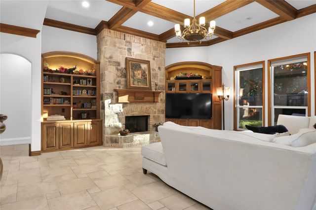 912 Chateau Court, Colleyville, TX 76034