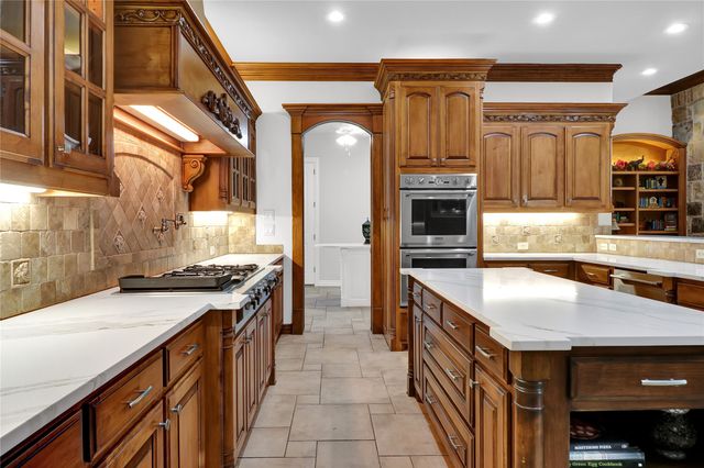 912 Chateau Court, Colleyville, TX 76034