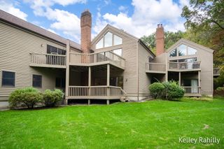 6657 Waybridge Drive Se, Cascade Twp, MI 49546