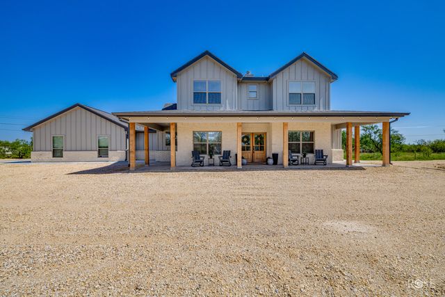 9736 Grey Wolf Lane, San Angelo, TX 76901