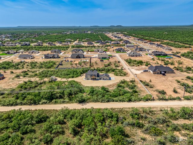 9736 Grey Wolf Lane, San Angelo, TX 76901