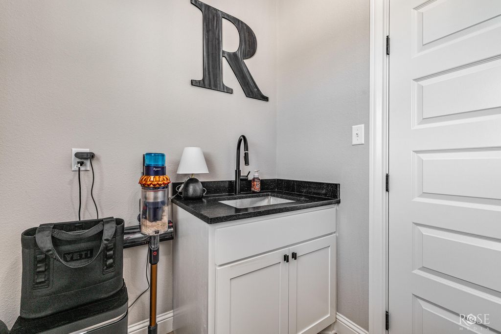 Image 37 of property listing at 9736 Grey Wolf Lane, San Angelo, TX 76901