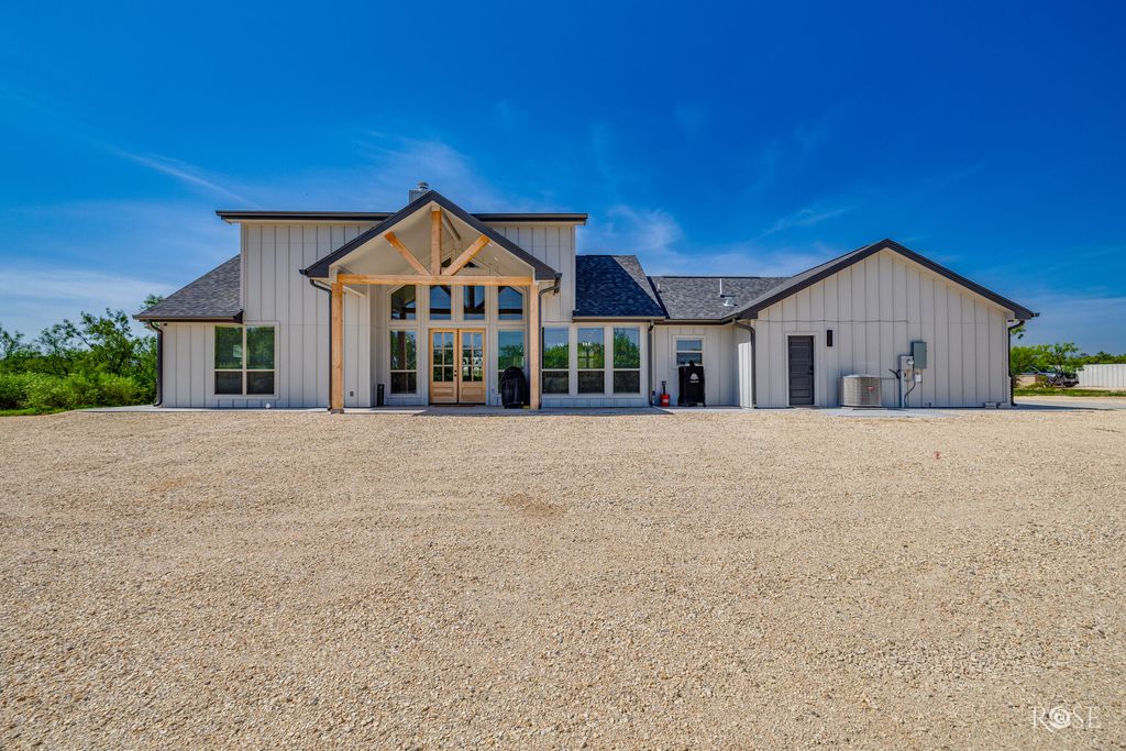 Image 41 of property listing at 9736 Grey Wolf Lane, San Angelo, TX 76901