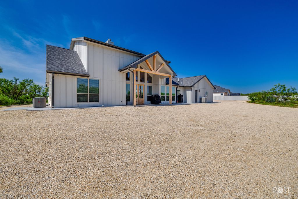 Image 42 of property listing at 9736 Grey Wolf Lane, San Angelo, TX 76901