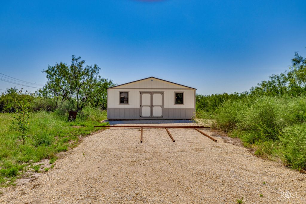 Image 43 of property listing at 9736 Grey Wolf Lane, San Angelo, TX 76901
