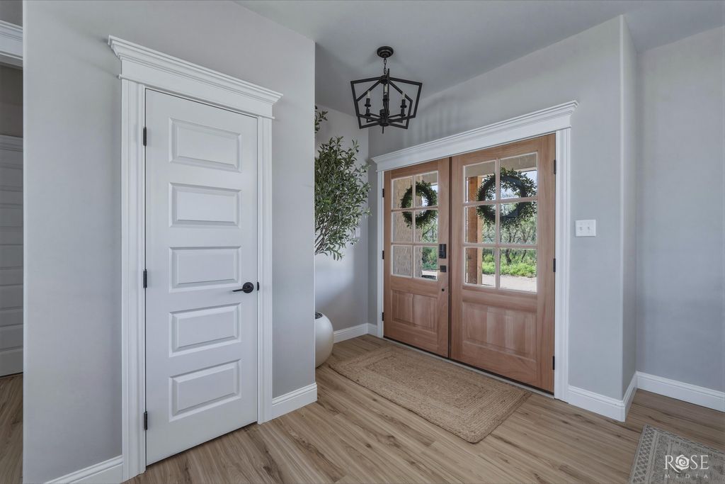 Image 7 of property listing at 9736 Grey Wolf Lane, San Angelo, TX 76901