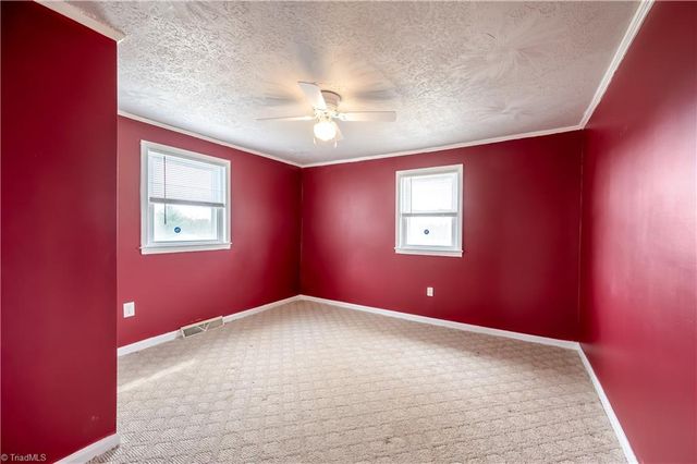 701 Lincoln Road, Galax, VA 24333