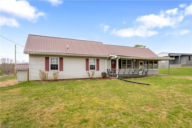 701 Lincoln Road, Galax, VA 24333