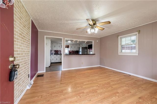 701 Lincoln Road, Galax, VA 24333