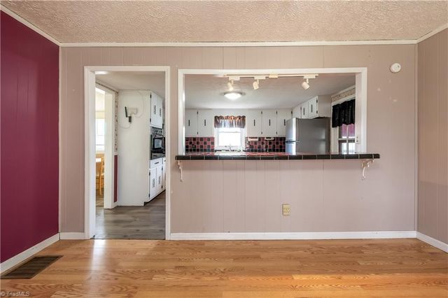 701 Lincoln Road, Galax, VA 24333
