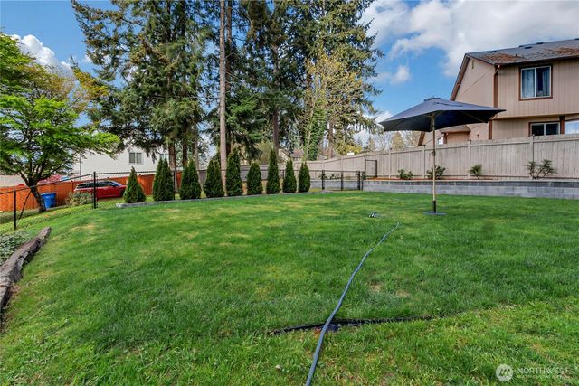 10102 99th St SW, Lakewood, WA 98498