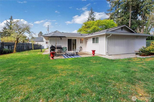 10102 99th St SW, Lakewood, WA 98498