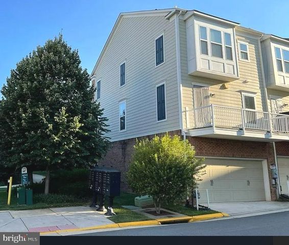 9421 CANONBURY SQ, Fairfax, VA 22031