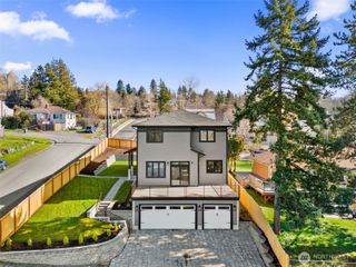 437 Hazel Avenue N, Kent, WA 98030