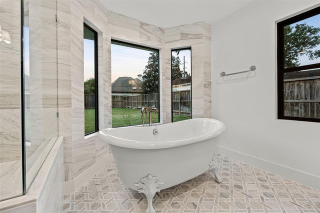 5658 Del Monte Drive, Houston, TX 77056