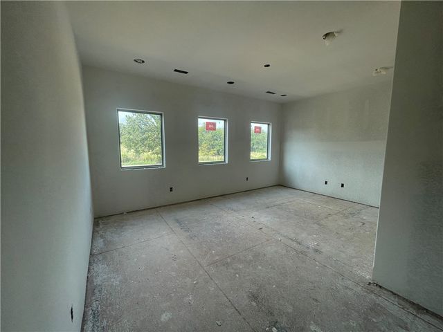 1039 NW Vaughn Road, Bentonville, AR 72713