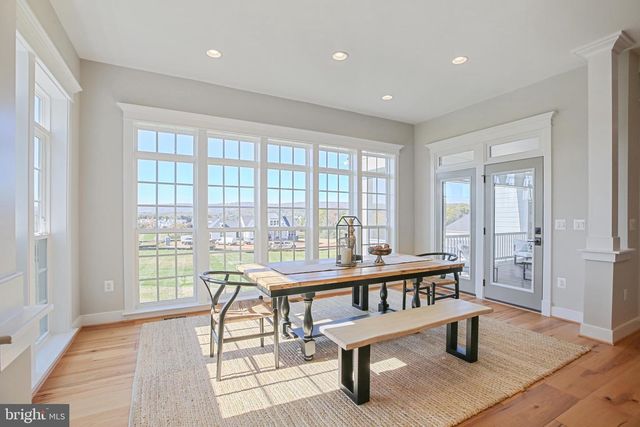 1580 LOUDOUN DR, Haymarket, VA 20169