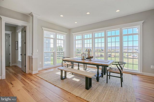 1580 LOUDOUN DR, Haymarket, VA 20169