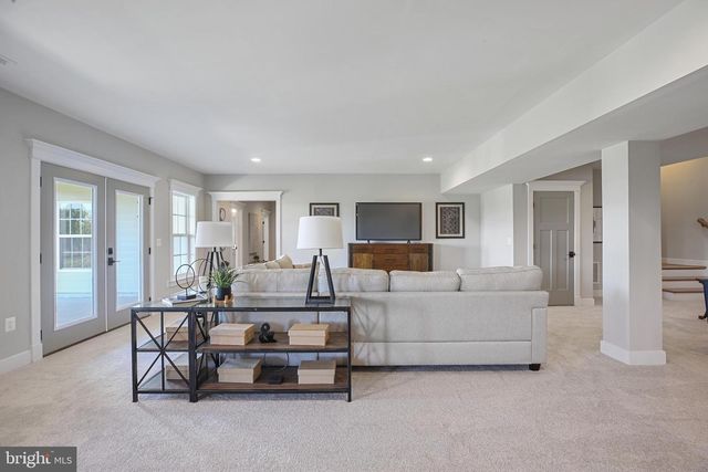 1580 LOUDOUN DR, Haymarket, VA 20169