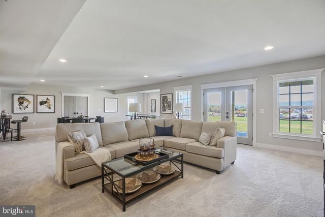 1580 LOUDOUN DR, Haymarket, VA 20169