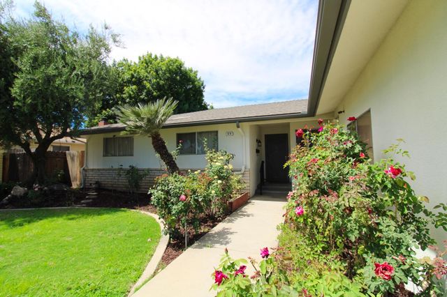 678 E Menlo Avenue, Fresno, CA 93710