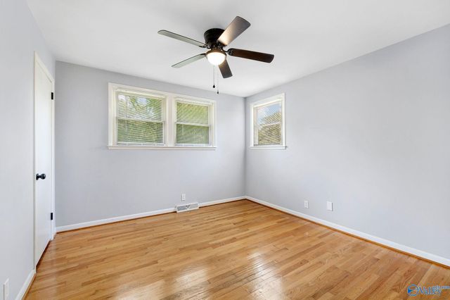 11242 Hillwood Drive SE, Huntsville, AL 35803