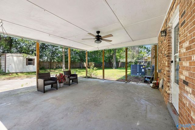 11242 Hillwood Drive SE, Huntsville, AL 35803