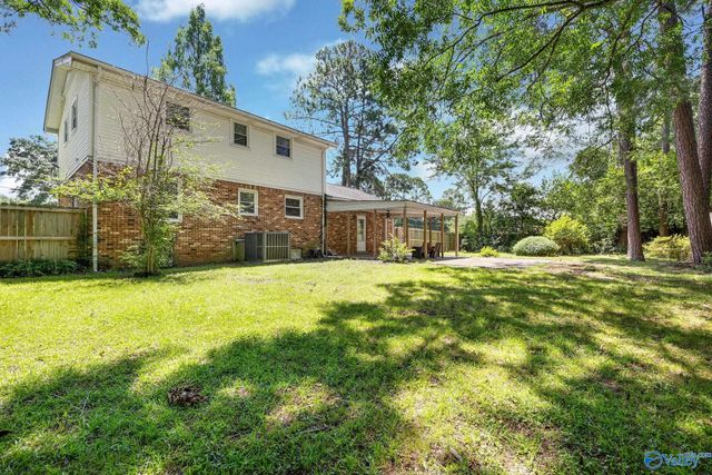 11242 Hillwood Drive SE, Huntsville, AL 35803