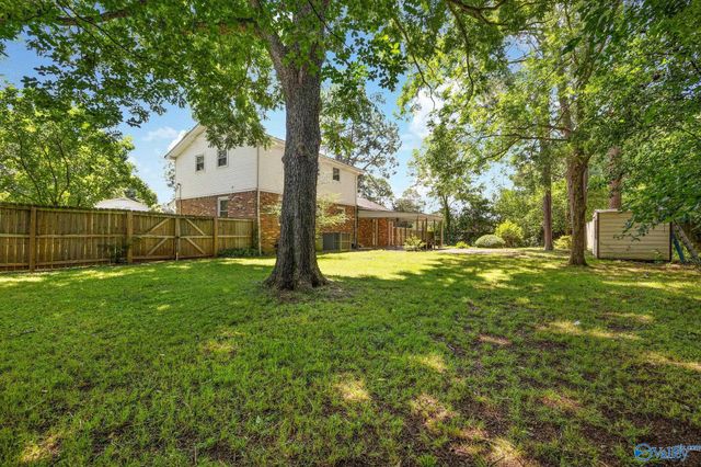 11242 Hillwood Drive SE, Huntsville, AL 35803