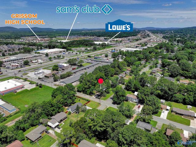 11242 Hillwood Drive SE, Huntsville, AL 35803