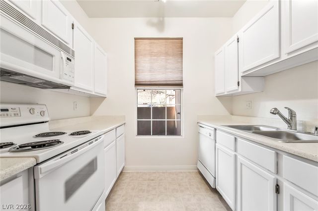 231 West Horizon Ridge Parkway 1315, Henderson, NV 89012