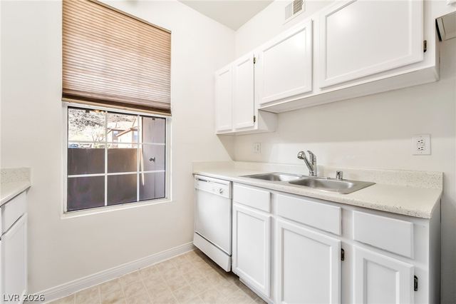 231 West Horizon Ridge Parkway 1315, Henderson, NV 89012