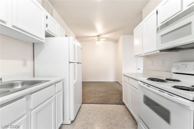 231 West Horizon Ridge Parkway 1315, Henderson, NV 89012